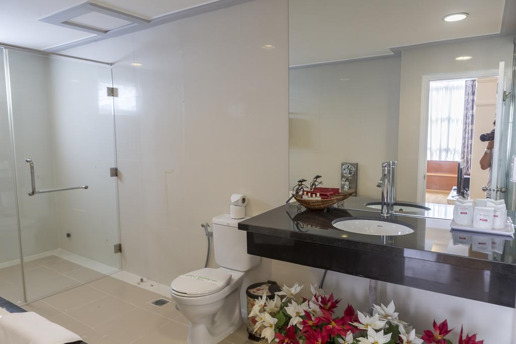 Saga Hotel Hô Chi Minh-Ville Extérieur photo